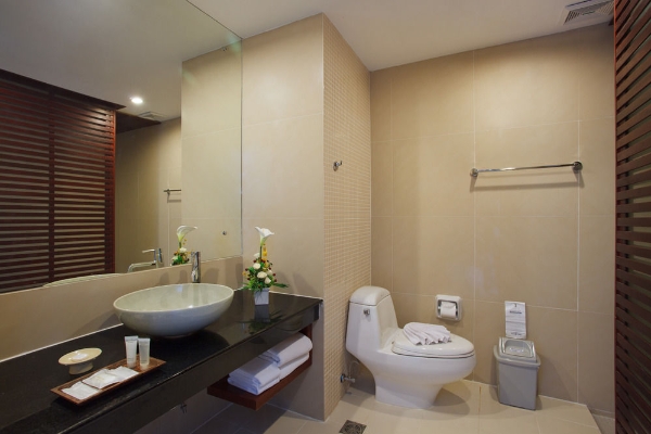 Hotel Arinara Bangtao Beach Resort